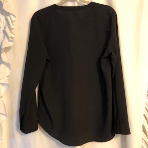 Old Navy Black Blouse with front pockets - Picture 2 of 4